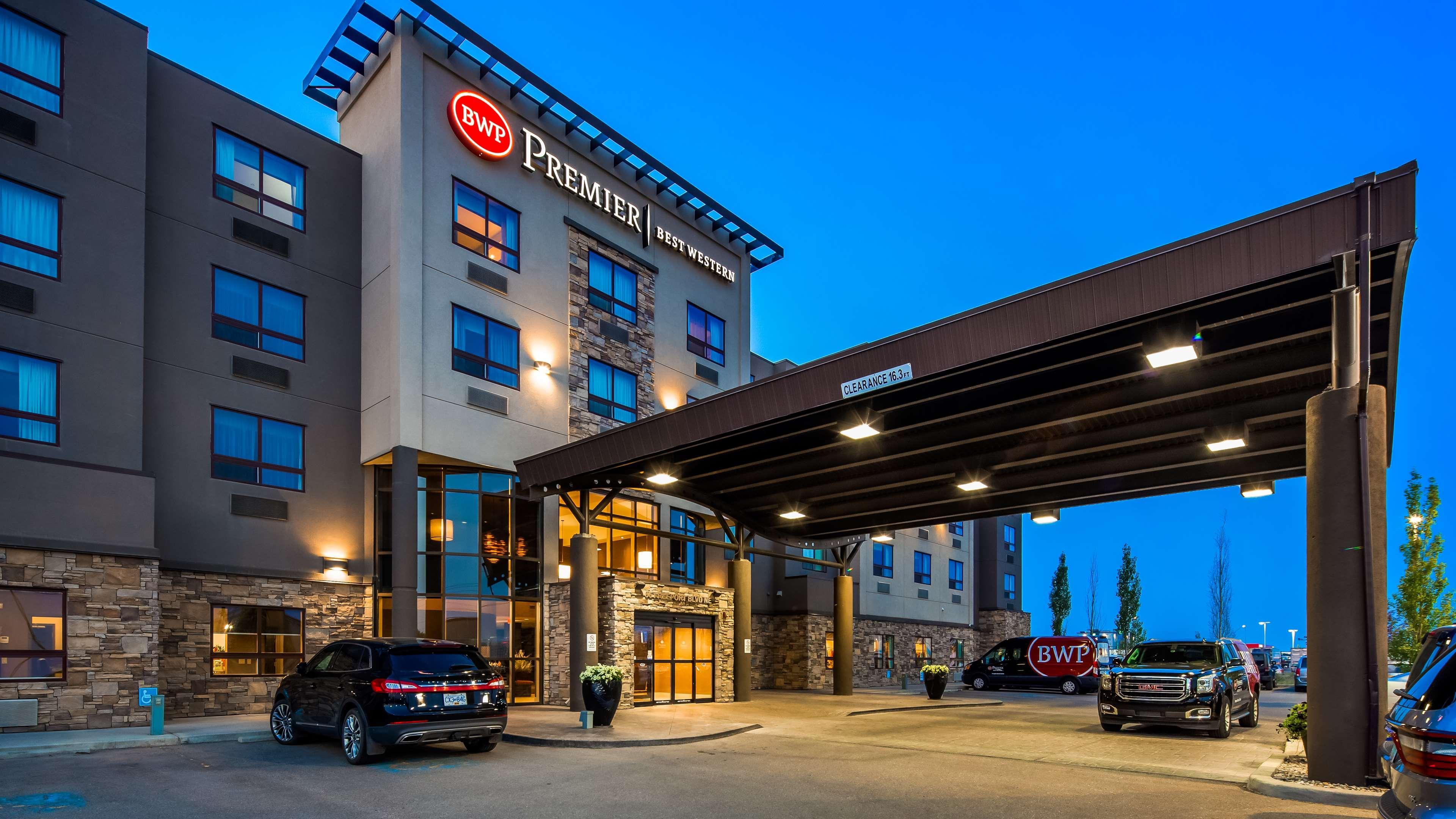 Hotel Western Premier Freeport Airport 4*